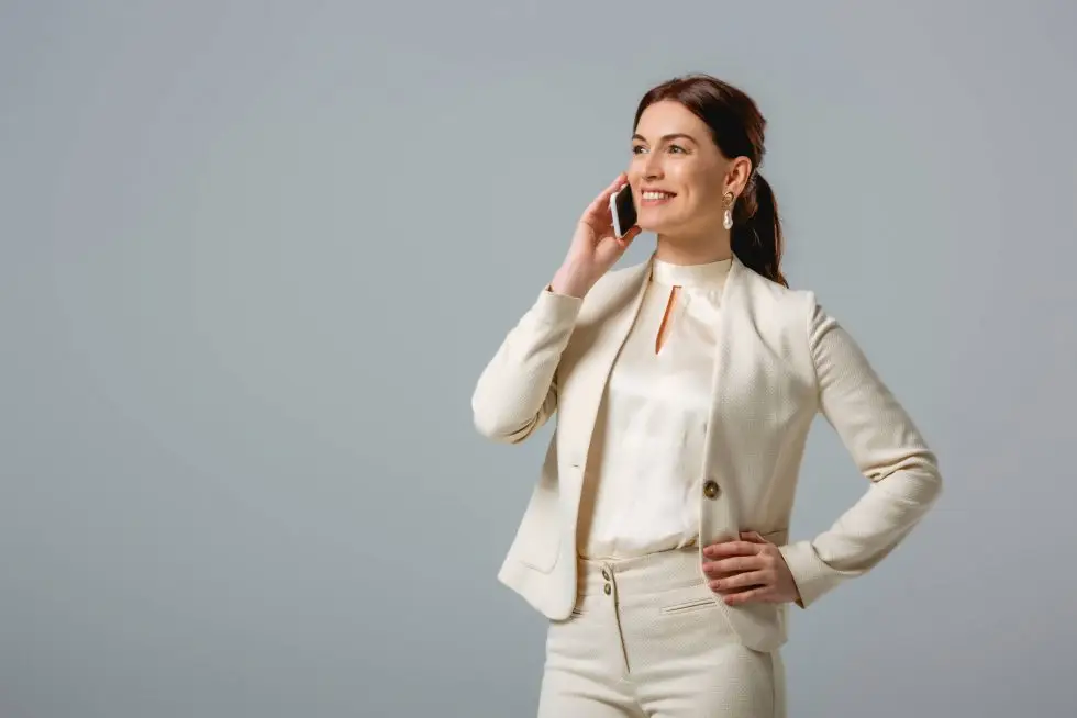 Boost Customer Relations with a Hosted Business Phone System / Azentro Voice Vision Data