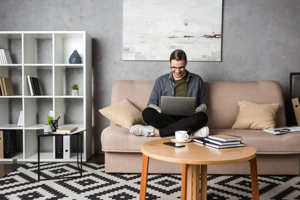 How to Effectively Manage Data when Remote Working / Azentro / Voice Vision Data