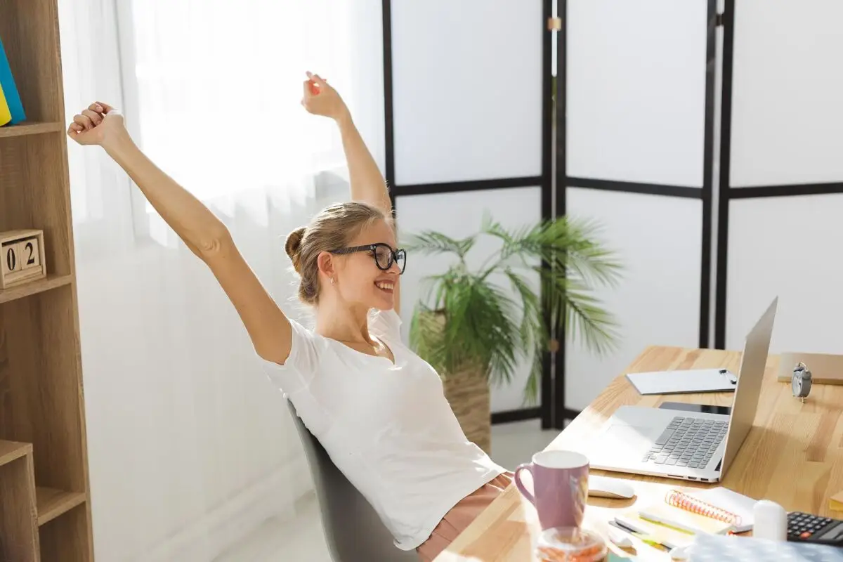 Strategies To Thrive In A Hybrid Workplace - Hexicor blog